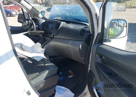 2017 Nissan Nv200 Sv z USA, uszkodzony, nr VIN 3N6CM0KN3HK715849